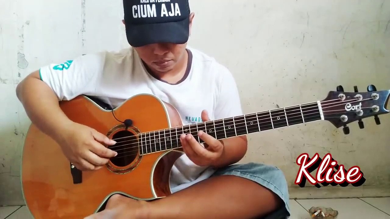 Klise (Instrumen Solo Guitar) (1)