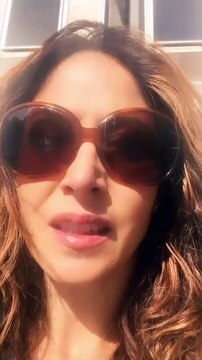 Fabienne Carat, enceinte, tourne une page de sa vie après 15 ans.