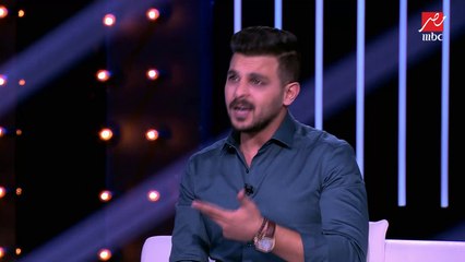 ياسمين عز وسؤال ذكي يفاجئ محمد رشاد على الهواء