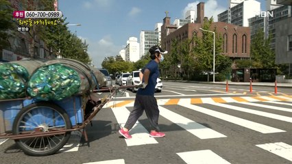 고물상으로 향하는 엄마의 힘든 발걸음