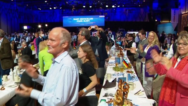 Германия: последние митинги под пиво и претцели