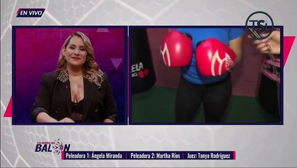 Martha  Rios  sorprende con su takento para el boxeo