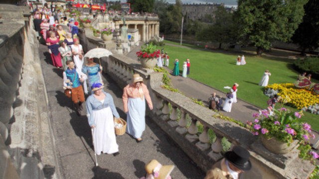 A city dressed up to the Nines