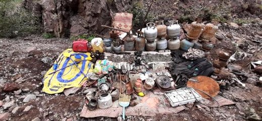 Tunceli'de 5 odadan oluşan sığınak imha edildi, teröristlere ait mühimmat ve yaşam malzemesi ele geçirildi