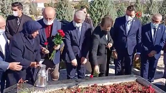 Neşet Ertaş ölümünün 9. yılında mezarı başında anıldı