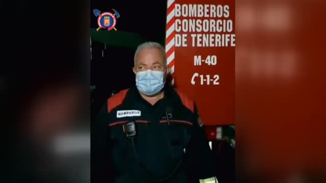 La ceniza cubre la isla y podría ser un serio problema para tejados y azoteas