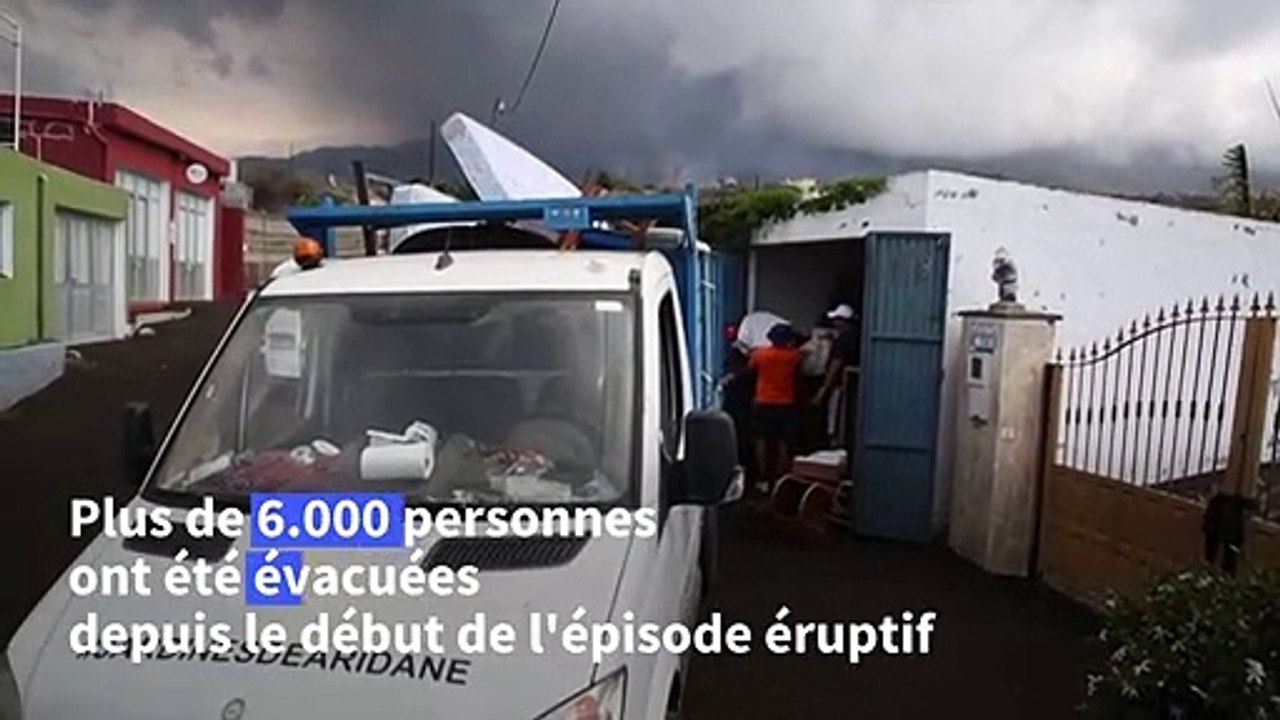 Canaries: le volcan Cumbre Vieja toujours en éruption, l'aéroport de La Palma à l'arrêt