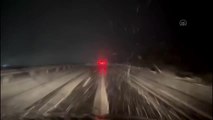 Ardahan-Şavşat karayolundaki kar yağışı ve tipi ulaşımı aksattı