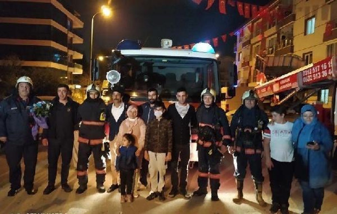 Son dakika haber! Asılsız yangın ihbarına giden itfaiyecilere 'sürpriz' kutlama