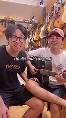 Hot TikToker hát nhạc chế Ưng Hoàng Phúc, CĐM “đừng gầy guitar nữa gẩy em đây này”