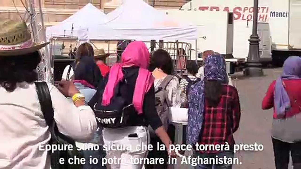 "Non lasciamole sole", in piazza a Roma con le donne afghane: "Lotteremo per i nostri diritti"
