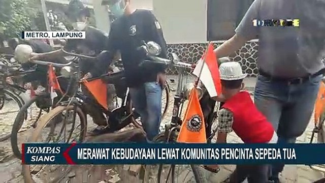 Bapak-bapak di Lampung Jaga Kebudayaan Lewat Komunitas Sepeda Tua