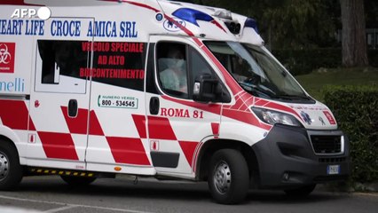 Covid, sanitari contagiati in calo ma piu' lentamente del resto della popolazione