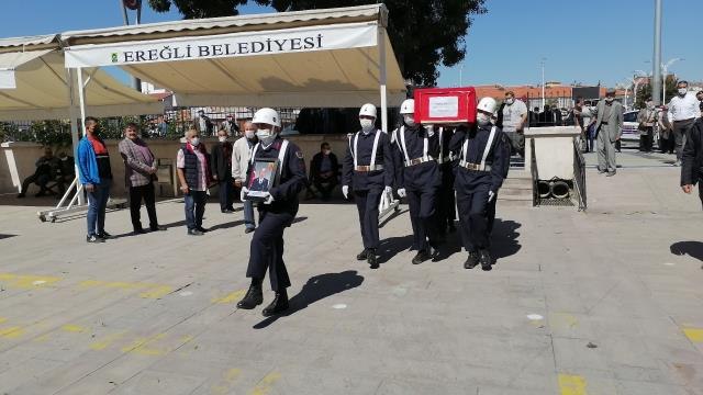 Son dakika haber | Trafik kazasında hayatını kaybeden uzman çavuşun cenazesi defnedildi