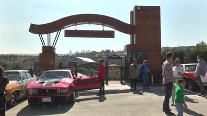 Klasik arabalar Ankara'da buluştu