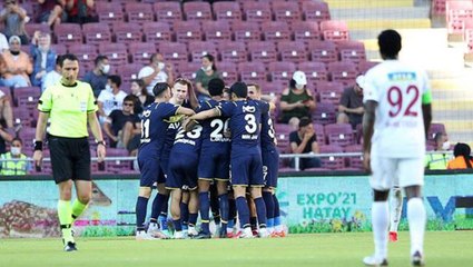 Kanarya liderliği aldı! Fenerbahçe, deplasmanda Hatayspor'u 2-1 mağlup etti