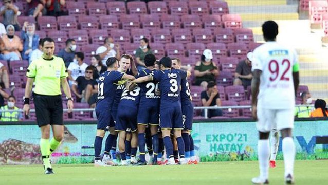 Kanarya liderliği aldı! Fenerbahçe, deplasmanda Hatayspor'u 2-1 mağlup etti