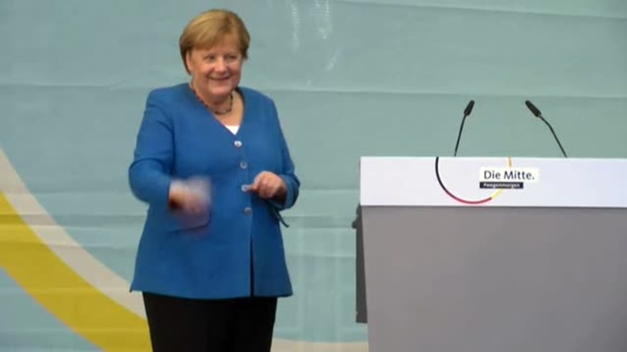 Merkel deja de ser canciller tras 16 años ininterrumpidos al frente del gobierno alemán