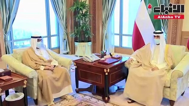 صاحب السمو الأمير الشيخ نواف الأحمد مستقبلا سمو ولي العهد الشيخ مشعل الأحمد