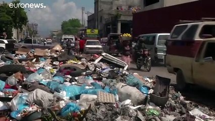 Tải video: Los haitianos deportados de EEUU regresan a un país gangrenado por la violencia y la miseria