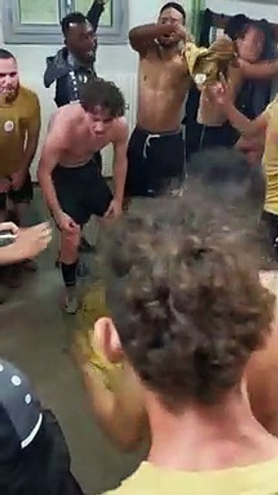 Cri de guerre après la belle Victoire de nos Séniors Samedi contre St Simon