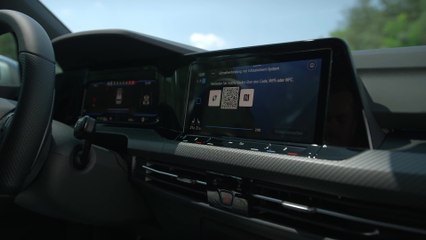 The new Volkswagen Golf Variant R Infotainment System