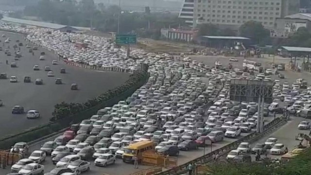Bharat Bandh: Massive traffic congestion at Delhi borders