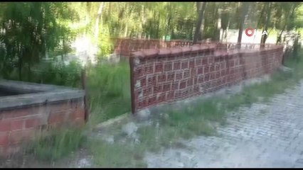 Mezarlıkların demir korkulukları çalındı