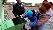 Garbage exhibition in Russia delights visitors