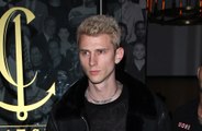 Machine Gun Kelly se bat avec un fan en plein concert