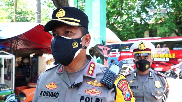 Percepat Herd Immunity, Polresta Sidoarjo Gelar Vaksinasi di Pasar