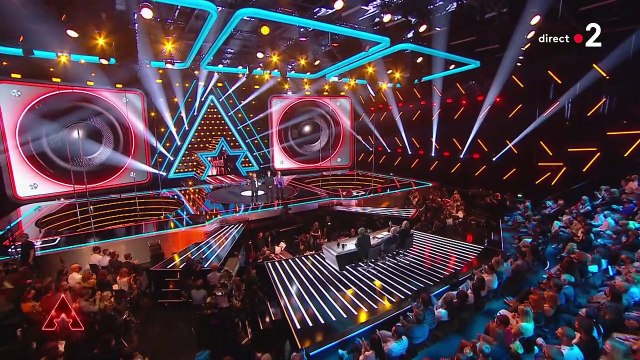 Nagui tacle les Black Eyed Peas dans The Artist