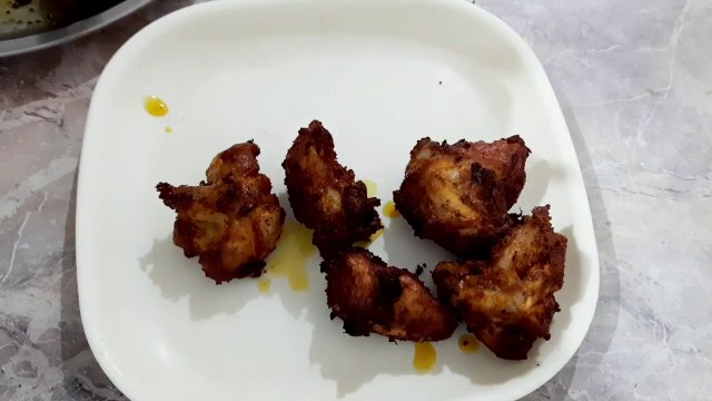 CRISPY FRIED CHICKEN | FRIED CHICKEN | STREET STYLE CHICKEN FRY