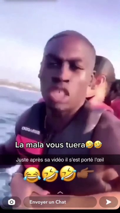 Cet homme se la raméne trop....