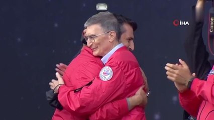 Prof. Dr. Sancar gençlere seslendi: "İnsanlığa faydalı olmak için araştırmalar yapın"