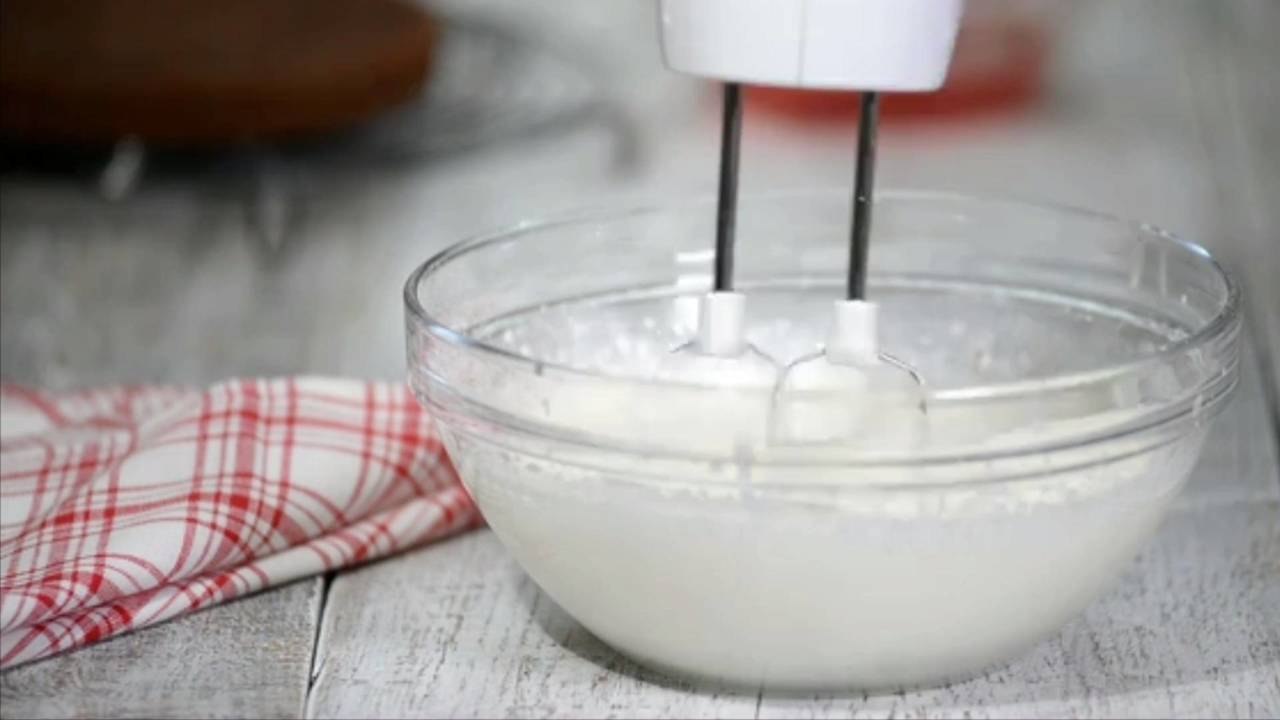Yes, the Speed Settings on Your Hand Mixer Actually Make a Difference