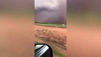 Tempestade de areia atinge cidades de SP e MG e assusta moradores