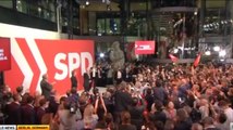 Social Democrats Narrowly Beat Merkel's Party