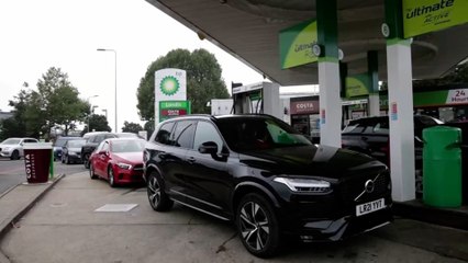 بريطانيا.. تعلّيق العمل بقانون المنافسة في مجال بيع الوقود بالتجزئة