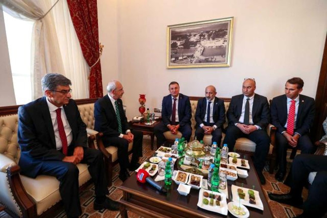 Kılıçdaroğlu'ndan Başkan Savaş'a hizmet teşekkürü