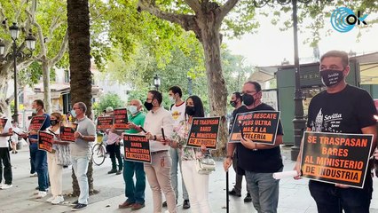 PP y Vox señalan a Espadas por la ruina de los hosteleros de Sevilla: "Él ya está a otras cosas"