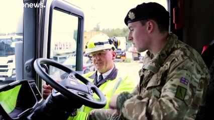 شاهد: بدء نشر وحدات الجيش لمواجهة أزمة الوقود في بريطانيا