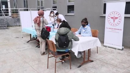 Vali Zülkif Dağlı'dan gençlere "aşı olun" çağrısı