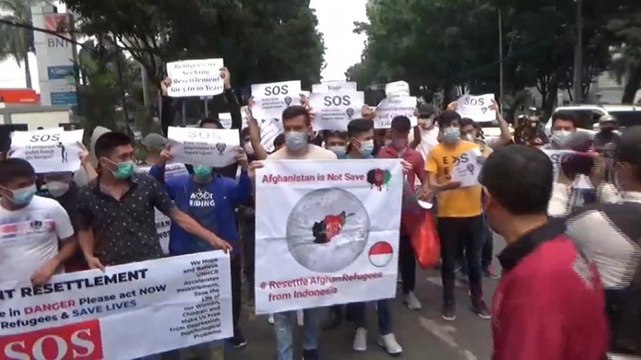 Ricuh, Pencari Suaka Asal Afghanistan Desak UNHCR