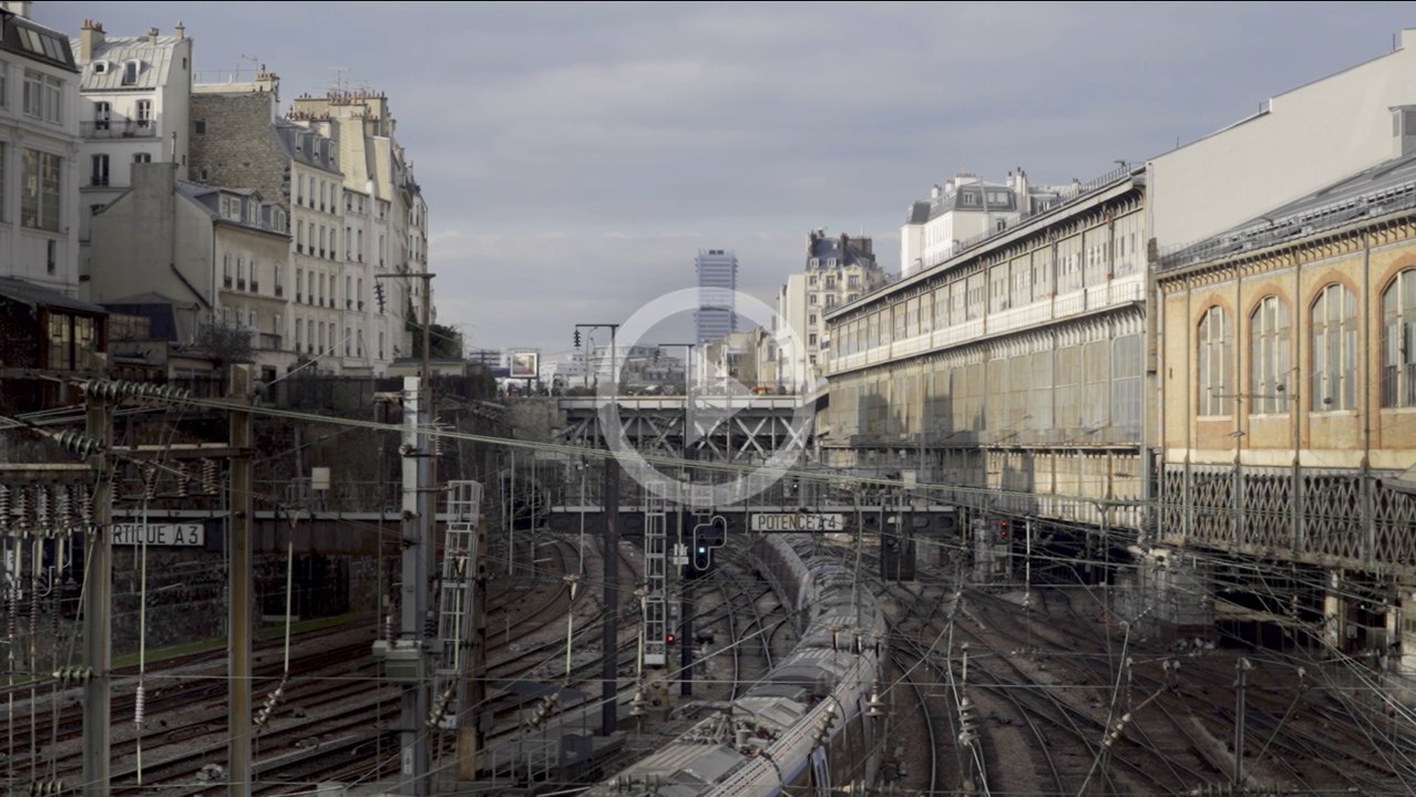 Le Grand Paris des écrivains -  Gare Saint-Lazare - Phlippe Jaenada
