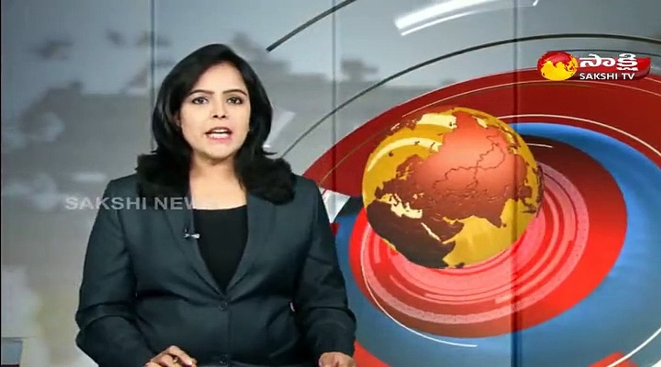 వరద ప్రవాహానికి కొట్టుకుపోయిన బస్సు