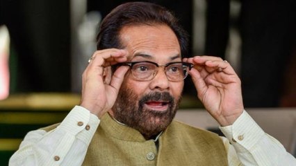 What did Mukhtar Abbas Naqvi say on Sidhu's resignation?