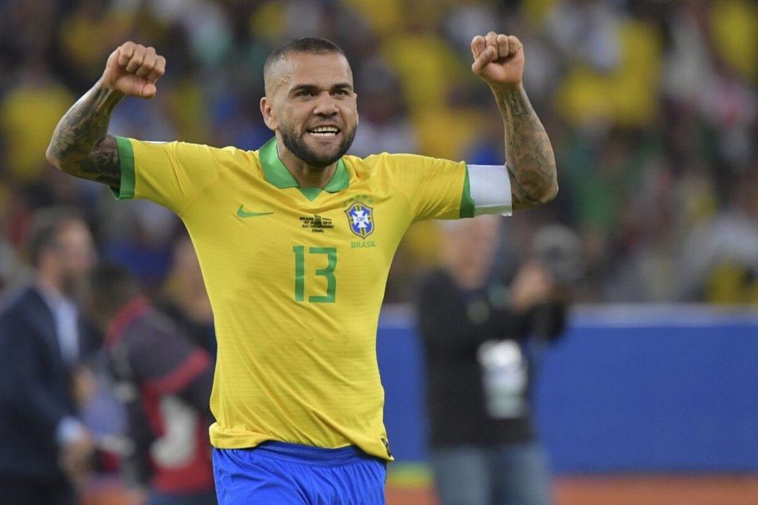 Daniel Alves, Douglas Souza e Ceará falam sobre...