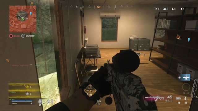 Warzone: La jugada kamikaze que demuestra que es imposible ganar sin riesgos