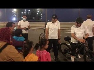 الرئيس السيسي لأسرة مصرية في العلمين: الإيد الشقيانة فيها بركة